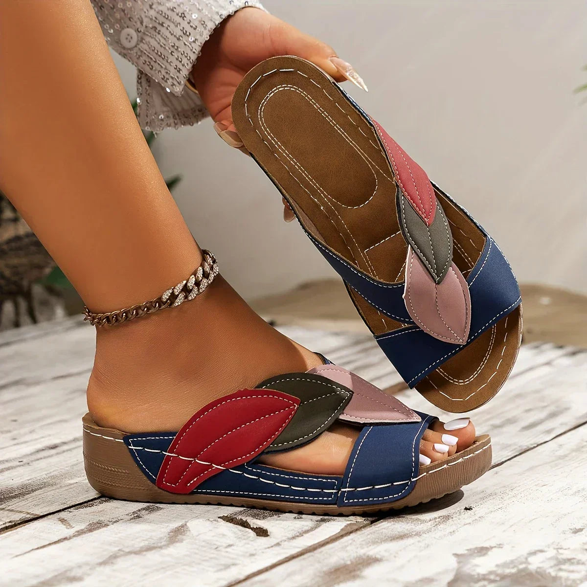 Sadhbh - Comfort Slip-On Sandals
